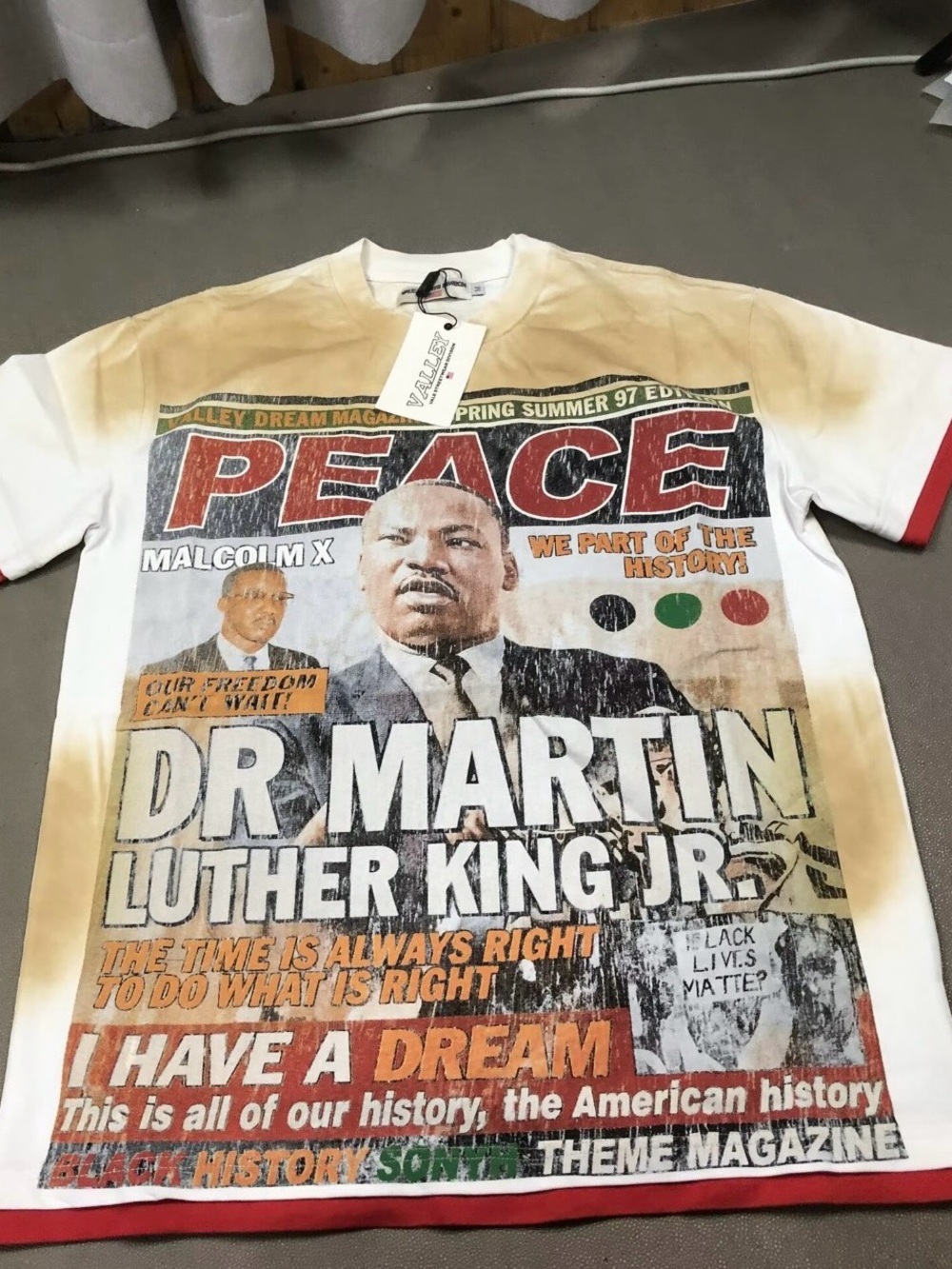 Graphic Peace Tee with Historical Print - White/Tan